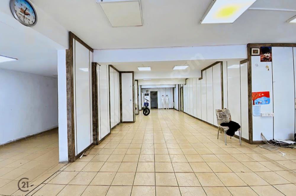Çaybaşı'nda İşlek Cadde Üzeri 260 m² Dükkan