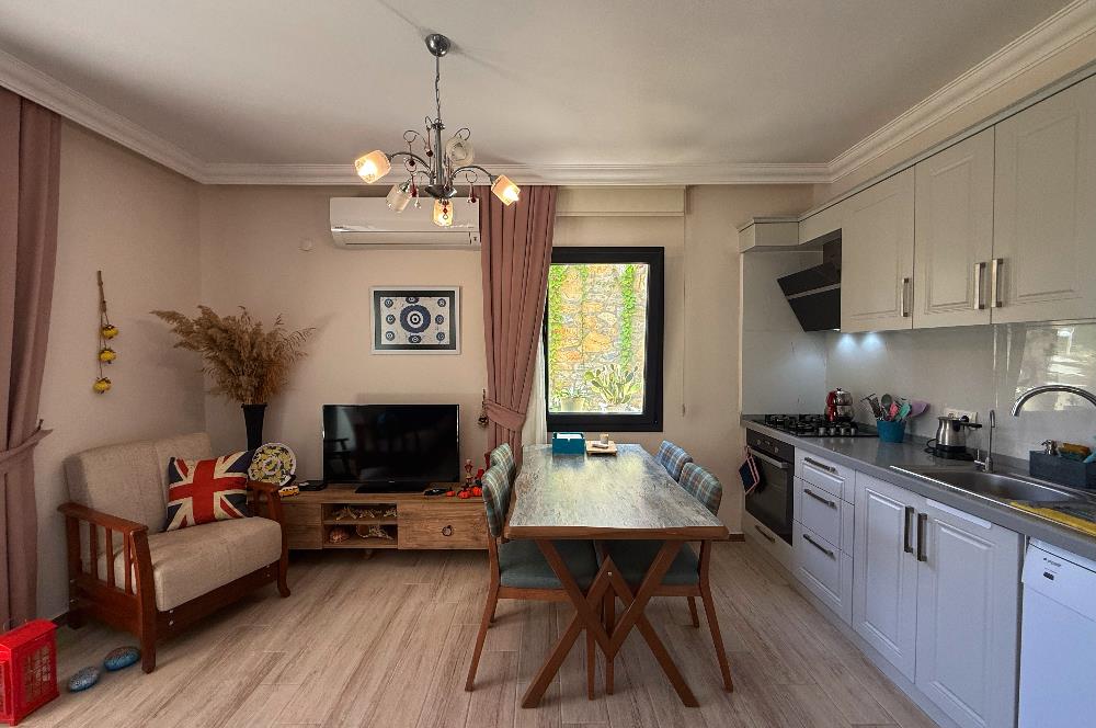 Datça Burgaz Yolu | Satılık 3+1 Geniş Bahçeli Daire