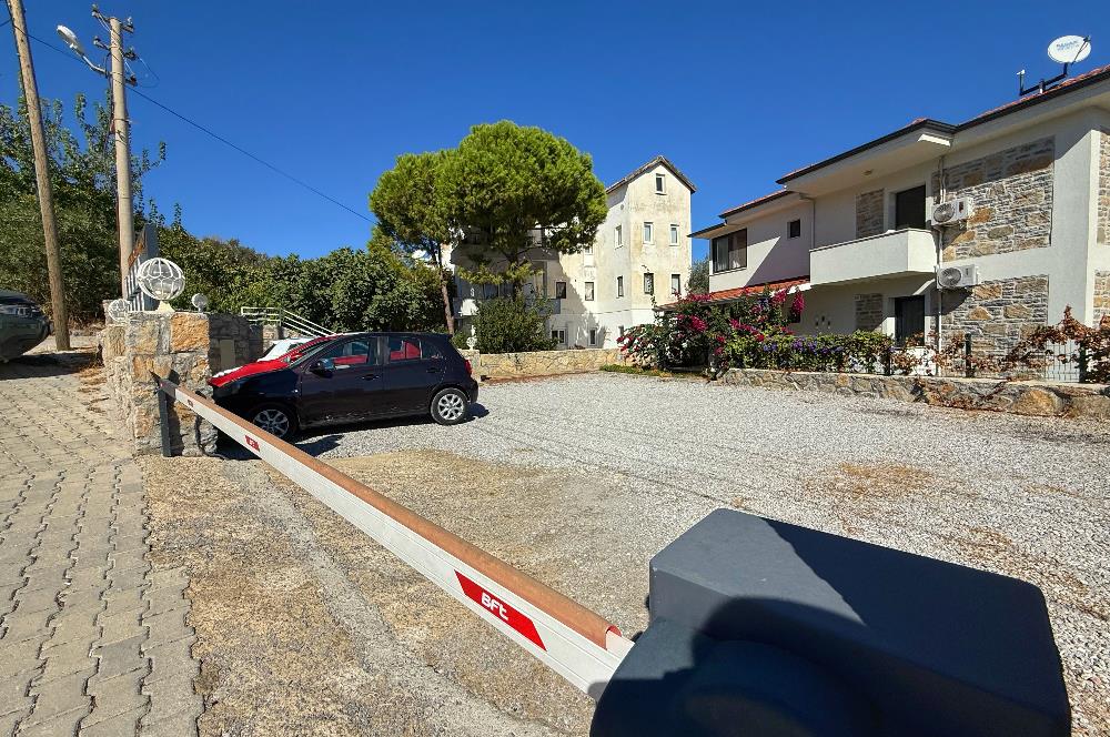 Datça Burgaz Yolu | Satılık 3+1 Geniş Bahçeli Daire
