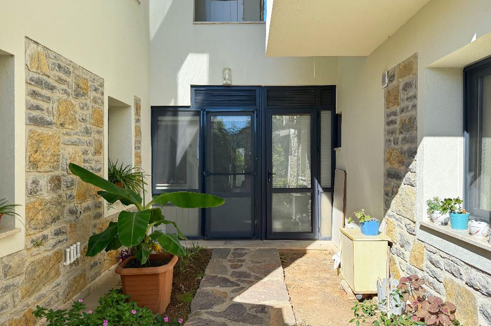Datça Burgaz Yolu | Satılık 3+1 Geniş Bahçeli Daire