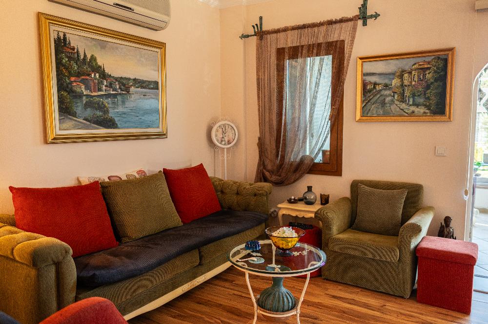 Bodrum Eskiçeşme'de Havuzlu Butik Sitede, Oasis Avm'ye ve Marketlere Yürüme Mesafesinde 2+1