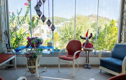 Bodrum Eskiçeşme'de Havuzlu Butik Sitede, Oasis Avm'ye ve Marketlere Yürüme Mesafesinde 2+1