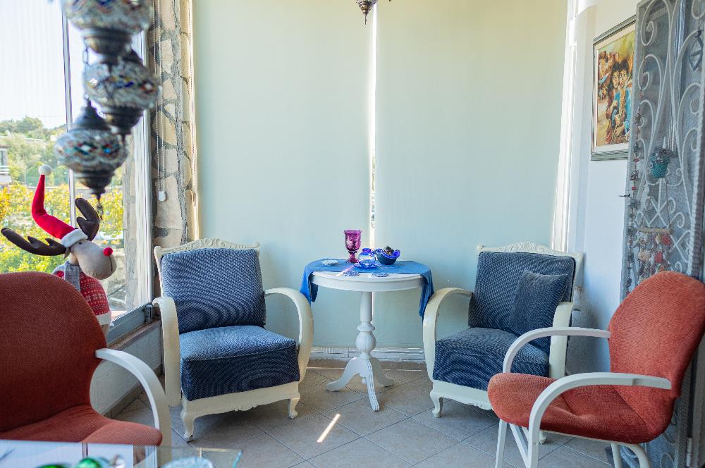 Bodrum Eskiçeşme'de Havuzlu Butik Sitede, Oasis Avm'ye ve Marketlere Yürüme Mesafesinde 2+1