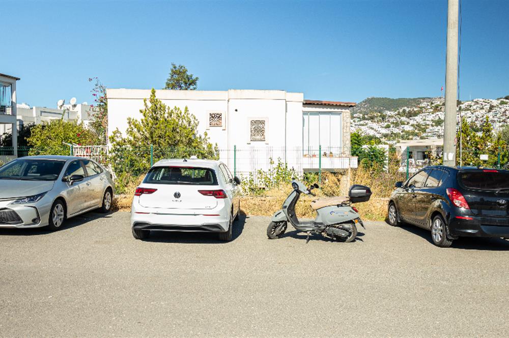 Bodrum Eskiçeşme'de Havuzlu Butik Sitede, Oasis Avm'ye ve Marketlere Yürüme Mesafesinde 2+1