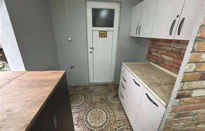 C21 BAL'DAN KASAPLAR MAH.ANAFARTALAR CAD.ÜSTÜ KİRALIK İŞYERİ 2+1