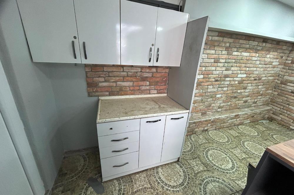 C21 BAL'DAN KASAPLAR MAH.ANAFARTALAR CAD.ÜSTÜ KİRALIK İŞYERİ 2+1