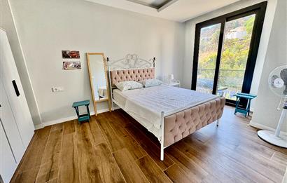 Panoramik Deniz Manzaralı Eşyalı 3 Odalı Daire