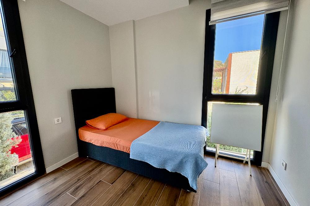 Panoramik Deniz Manzaralı Eşyalı 3 Odalı Daire