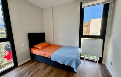 Panoramik Deniz Manzaralı Eşyalı 3 Odalı Daire