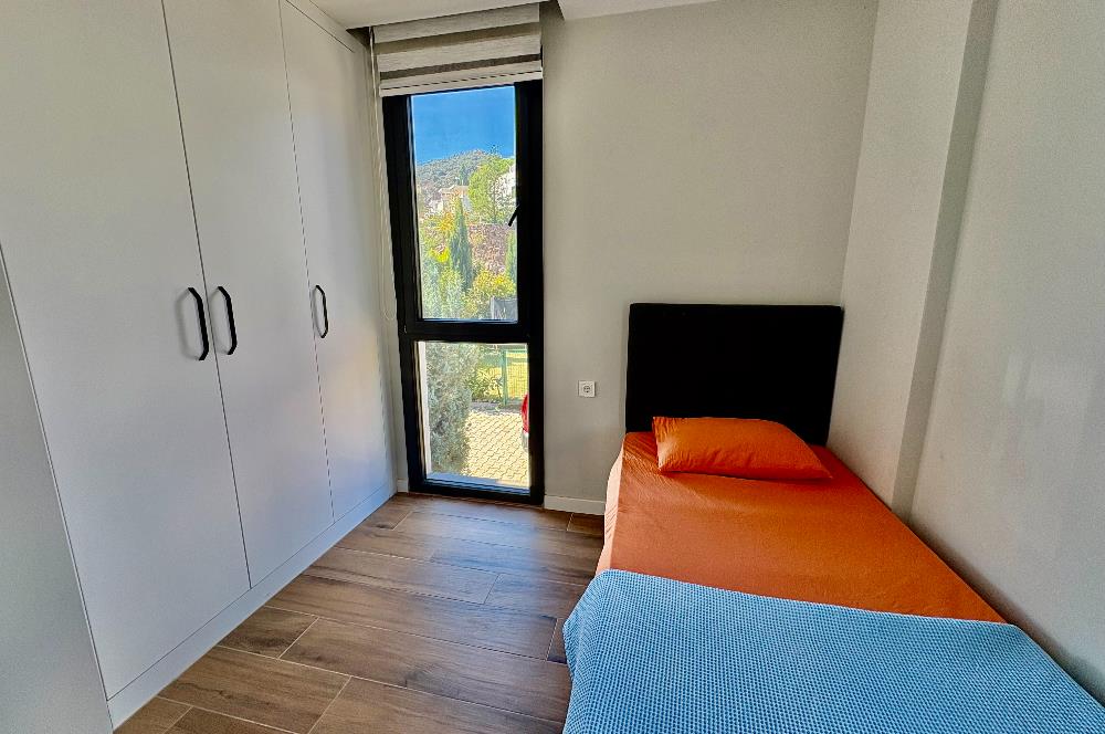 Panoramik Deniz Manzaralı Eşyalı 3 Odalı Daire