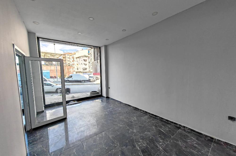 Sefaköy'de Kiralık Cadde Üzeri Kiralık Dükkan 