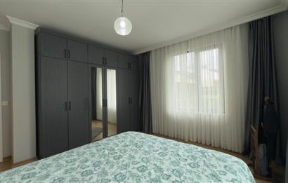 Zekeriyaköy'de Butik Sitede Dekorasyonlu Satılık İkiz villa