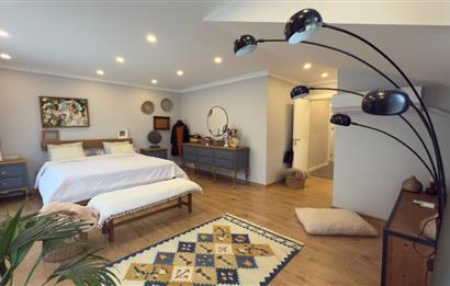 Zekeriyaköy'de Butik Sitede Dekorasyonlu Satılık İkiz villa