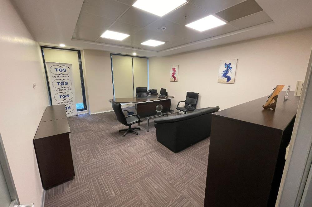 C21 BAL'DAN HALKALI'DA //CAPİTOL TOWER'DA SATILIK OFİS KATI