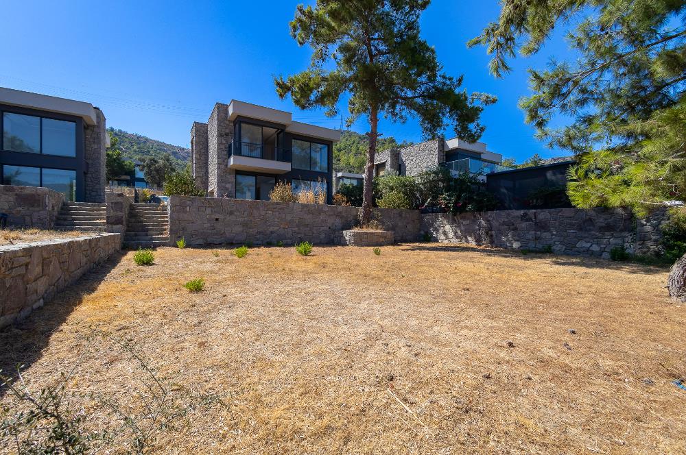 Bodrum Torba'da 695 m2 Arazi İçinde 134 m2 brüt Satılık Villa