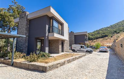 Bodrum Torba'da 695 m2 Arazi İçinde 134 m2 brüt Satılık Villa
