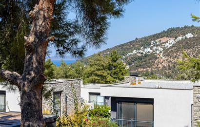 Bodrum Torba'da 695 m2 Arazi İçinde 134 m2 brüt Satılık Villa