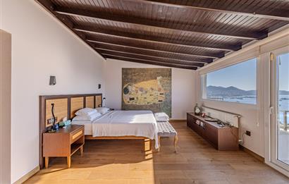 Yalıkavak'ta Deniz Manzaralı 6+2 Özel Havuzlu Villa