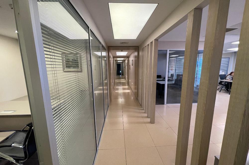 C21 BAL'DAN HALKALI'DA //CAPİTOL TOWER'DA SATILIK OFİS KATI