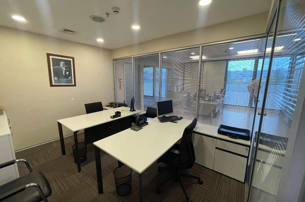 C21 BAL'DAN HALKALI'DA //CAPİTOL TOWER'DA SATILIK OFİS KATI