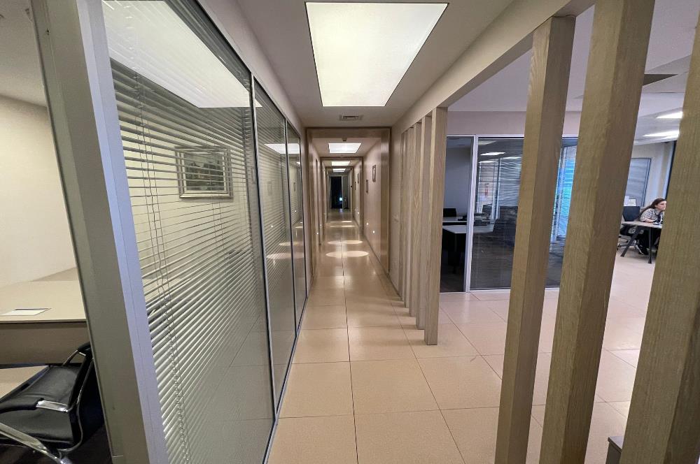 C21 BAL'DAN HALKALI'DA //CAPİTOL TOWER'DA SATILIK OFİS KATI