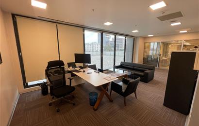C21 BAL'DAN HALKALI'DA //CAPİTOL TOWER'DA SATILIK OFİS KATI