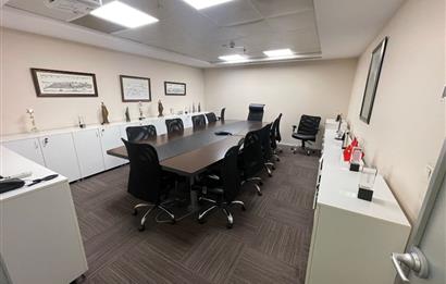 C21 BAL'DAN HALKALI'DA //CAPİTOL TOWER'DA SATILIK OFİS KATI