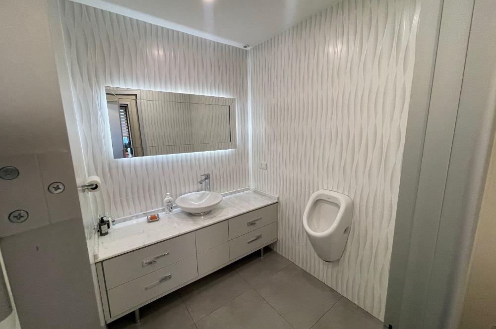 C21 BAL'DAN HALKALI'DA //CAPİTOL TOWER'DA SATILIK OFİS KATI
