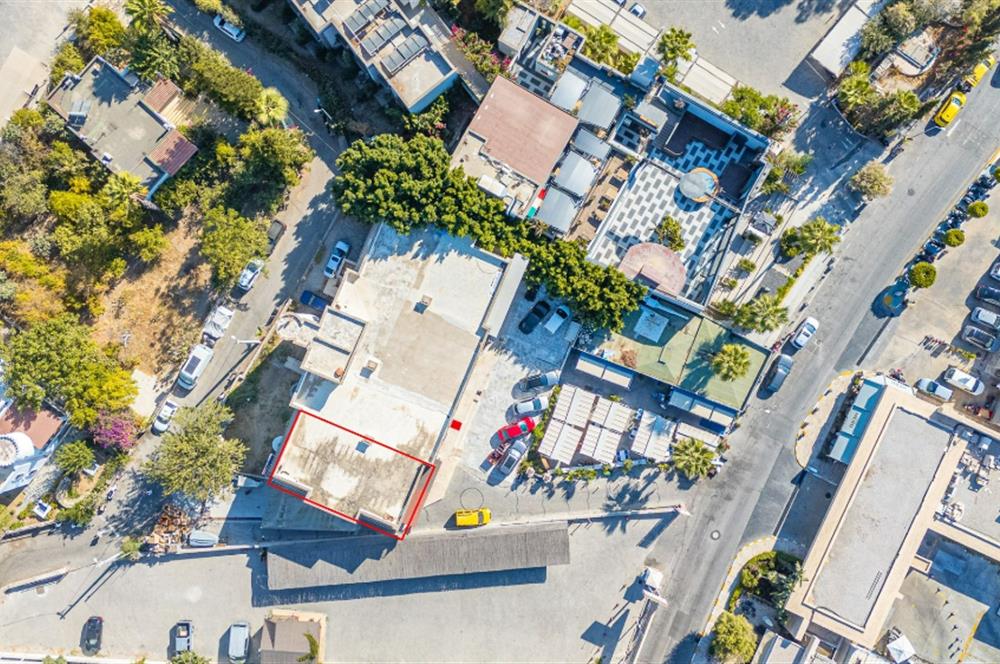 Yalıkavak Marina Karşısında Satılık Ticari Mağaza