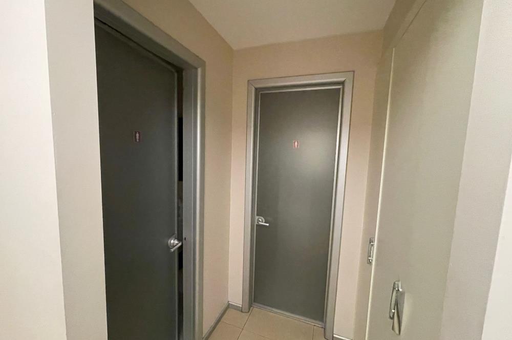 C21 BAL'DAN HALKALI'DA //CAPİTOL TOWER'DA SATILIK OFİS KATI