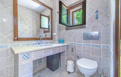 BİTEZ DORİA EVLERİN'DE SATILIK 3+1 HAVUZLU MÜSTAKİL VİLLA