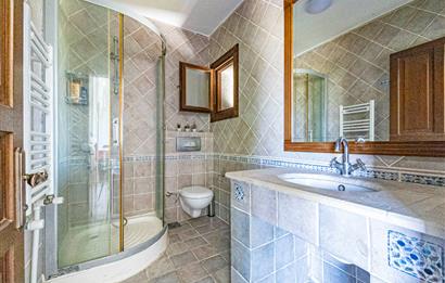 BİTEZ DORİA EVLERİN'DE SATILIK 3+1 HAVUZLU MÜSTAKİL VİLLA