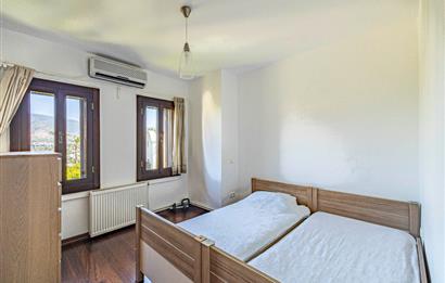 BİTEZ DORİA EVLERİN'DE SATILIK 3+1 HAVUZLU MÜSTAKİL VİLLA