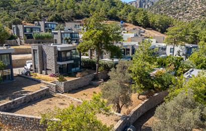 Bodrum Torba'da 695 m2 Arazi İçinde 134 m2 brüt Satılık Villa