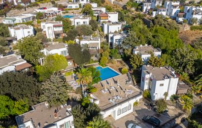 Gümüşlükte Acil Satılık Müstakil Villa