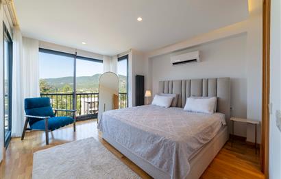 Bodrum Torba'da 695 m2 Arazi İçinde 134 m2 brüt Satılık Villa