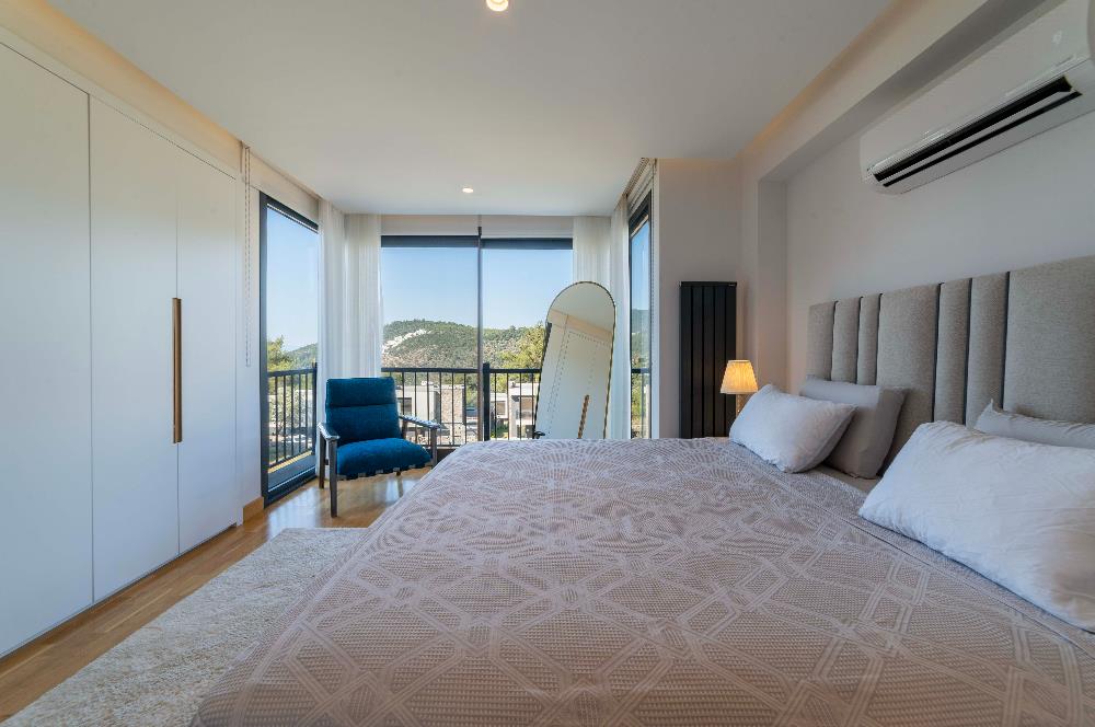 Bodrum Torba'da 695 m2 Arazi İçinde 134 m2 brüt Satılık Villa