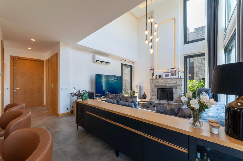 Bodrum Torba'da 695 m2 Arazi İçinde 134 m2 brüt Satılık Villa