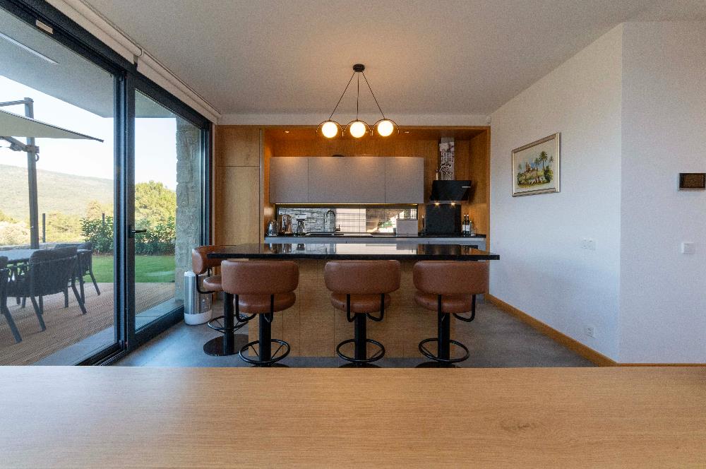 Bodrum Torba'da 695 m2 Arazi İçinde 134 m2 brüt Satılık Villa