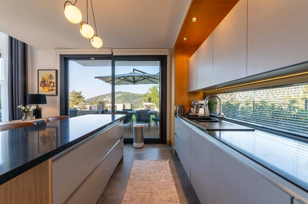 Bodrum Torba'da 695 m2 Arazi İçinde 134 m2 brüt Satılık Villa