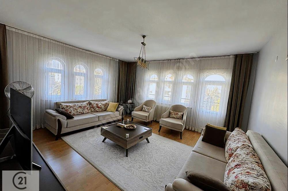 C21 Net'ten Bursa Caddesi Üzeri'nde Site İçi 3+1 Satılık Daire