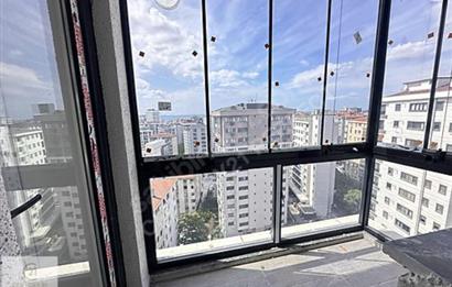 Deniz Manzaralı Suadiye Minibüs Caddesine 2 dk Satılık 3+1