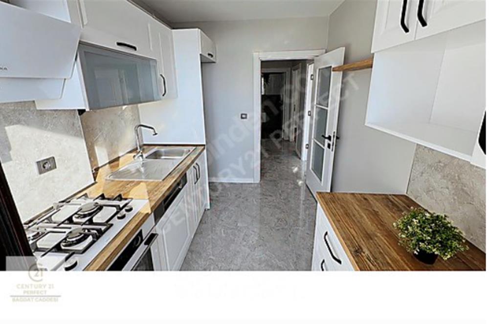 KARTAL YAKACIK HÜRRİYET 2+1 SATILIK DAİRE *DENİZ MANZARALI*