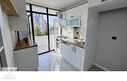 KARTAL YAKACIK HÜRRİYET 2+1 SATILIK DAİRE *DENİZ MANZARALI*