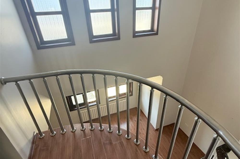 ANGORA EVLERİ'NDE MUHTEŞEM MANZARALI KİRALIK BAHÇE DUBLEKS DAİRE
