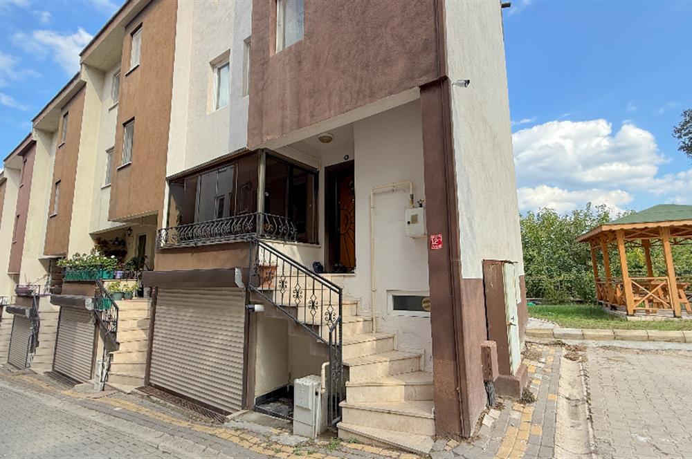 C21 BAL'DAN SUSURLUK'TA SİTE İÇİNDE,DOĞAYLA İÇ İÇE TRİBLEX VİLLA