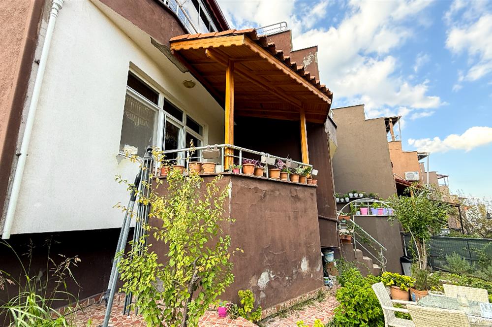 C21 BAL'DAN SUSURLUK'TA SİTE İÇİNDE,DOĞAYLA İÇ İÇE TRİBLEX VİLLA