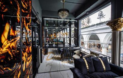 VENEZİA OUTLET AVM DE , İŞLEK ALANDA DEVREN KİRALIK CAFE