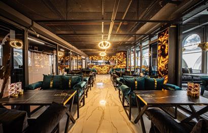 VENEZİA OUTLET AVM DE , İŞLEK ALANDA DEVREN KİRALIK CAFE