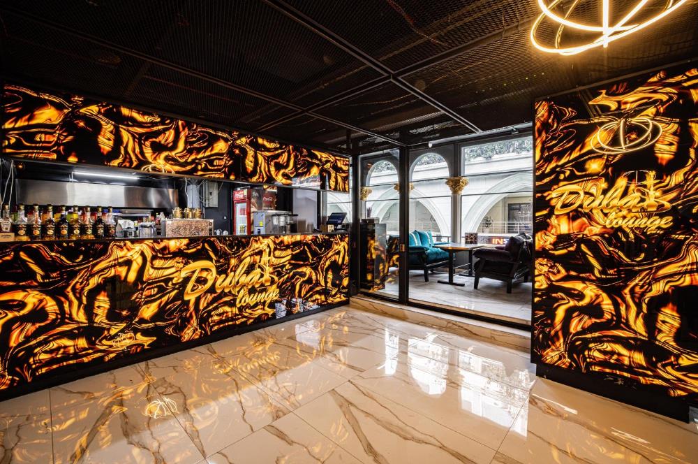 VENEZİA OUTLET AVM DE , İŞLEK ALANDA DEVREN KİRALIK CAFE